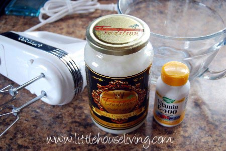 Coconut-Oil-Lotion-Homemade